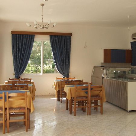 Aparthotel Aneton Chrisi Ammoudia Exterior foto