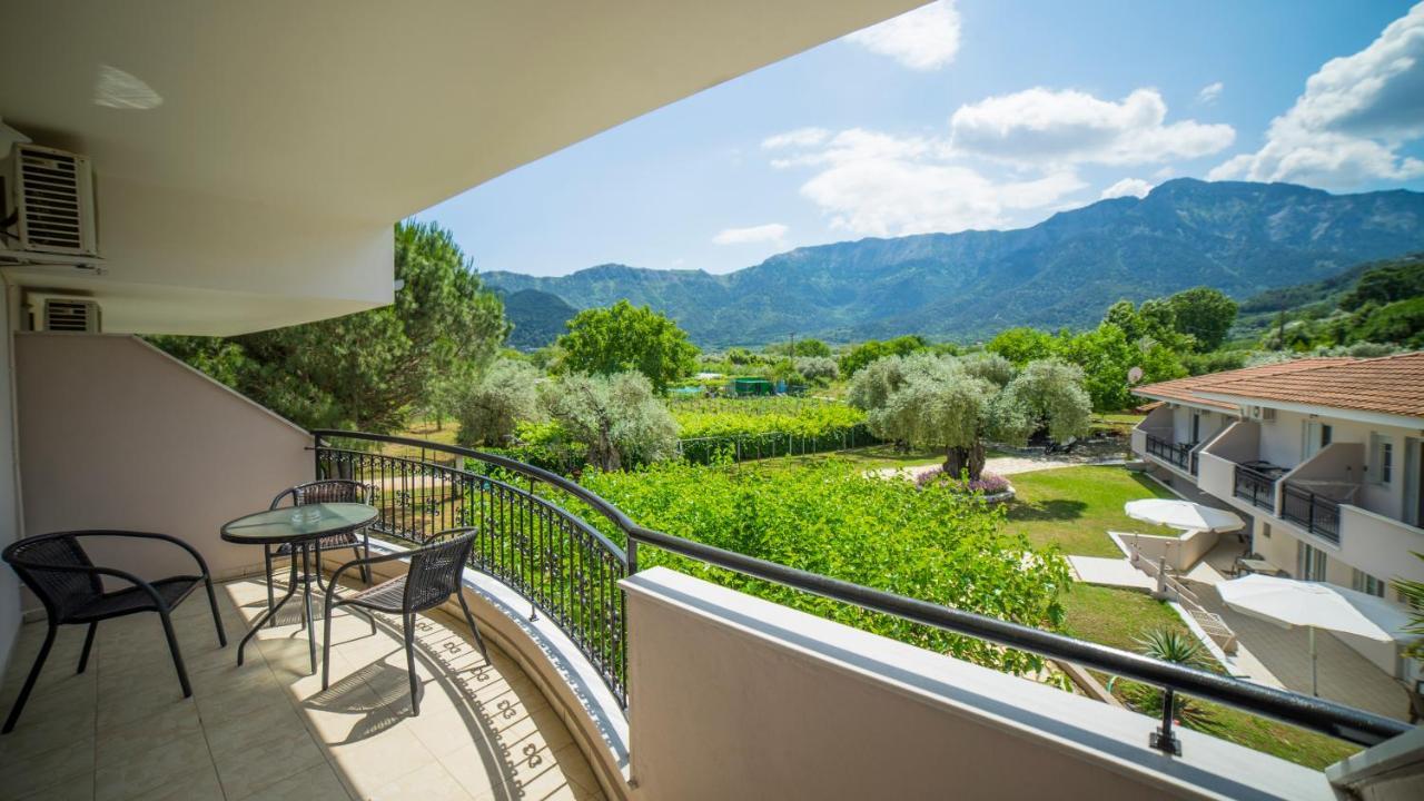 Aparthotel Aneton Chrisi Ammoudia Exterior foto