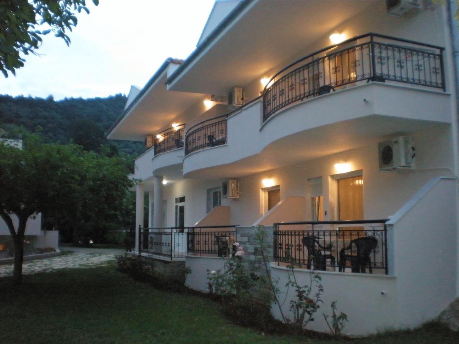 Aparthotel Aneton Chrisi Ammoudia Exterior foto