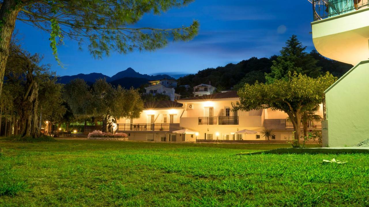 Aparthotel Aneton Chrisi Ammoudia Exterior foto