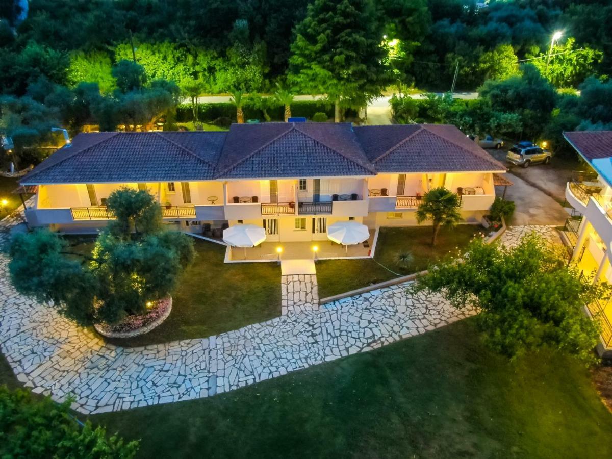 Aparthotel Aneton Chrisi Ammoudia Exterior foto