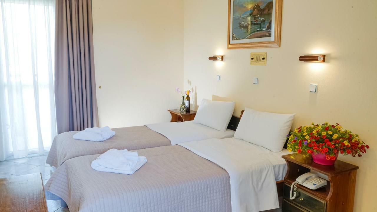 Aparthotel Aneton Chrisi Ammoudia Exterior foto