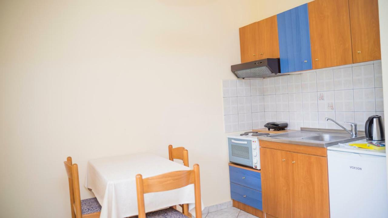 Aparthotel Aneton Chrisi Ammoudia Exterior foto